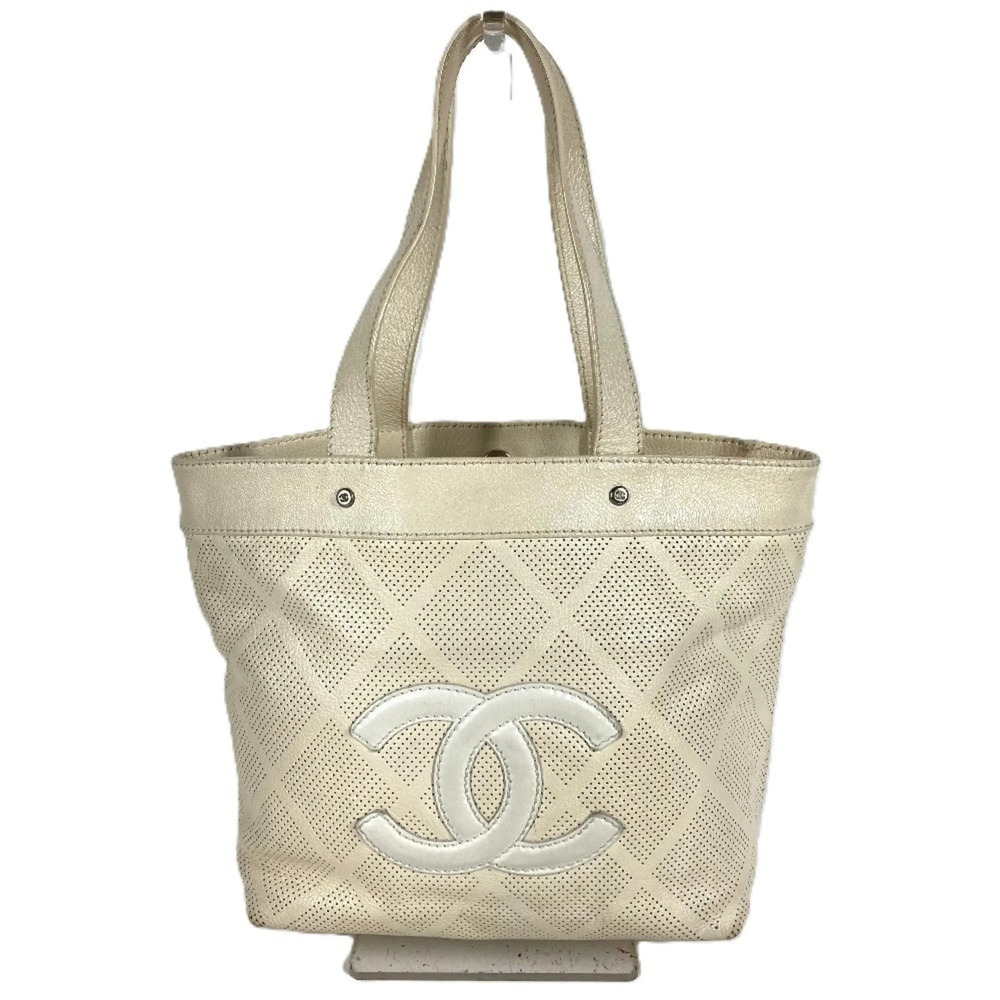 CHANEL White Leather Logo Tote Bag - Picture 1 of 16